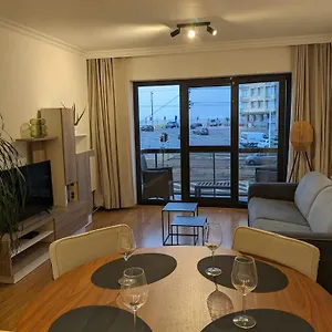 Vista Linda, Vlak Bij Zeedijk En Apartment Ostende