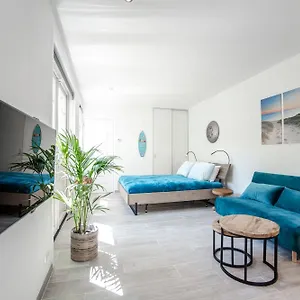 Good Vibes Romantic Incl Free Private Parking Apartment Zandvoort